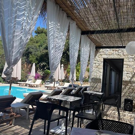 Hotel Platon Sarande Ngoại thất bức ảnh