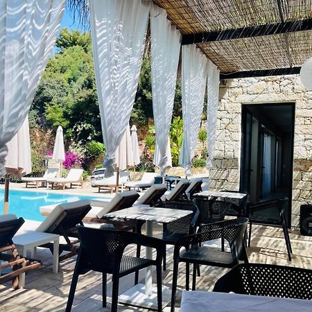 Hotel Platon Sarande Ngoại thất bức ảnh