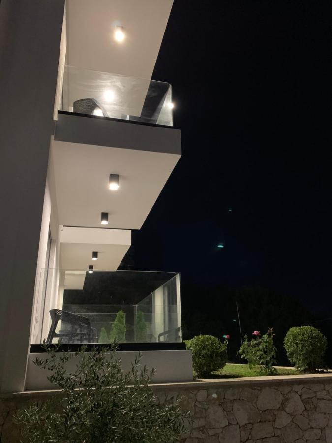 Hotel Platon Sarande Ngoại thất bức ảnh