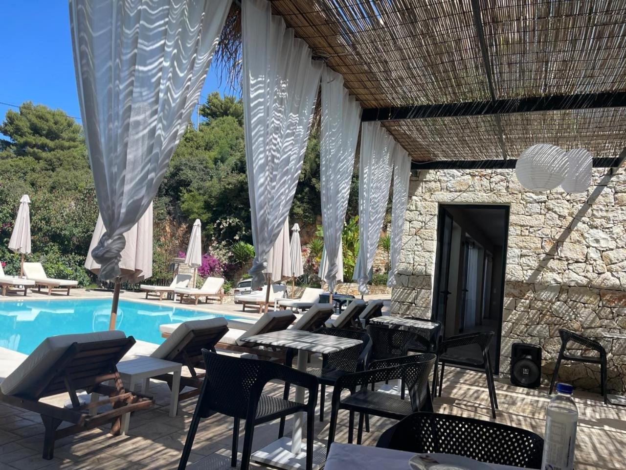Hotel Platon Sarande Ngoại thất bức ảnh
